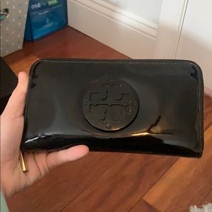 Tory Burch wallet